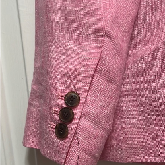 Talbots Pink Blazer with Notched Lapels and Relaxed Fit Excellent Condition - Picture 6 of 11